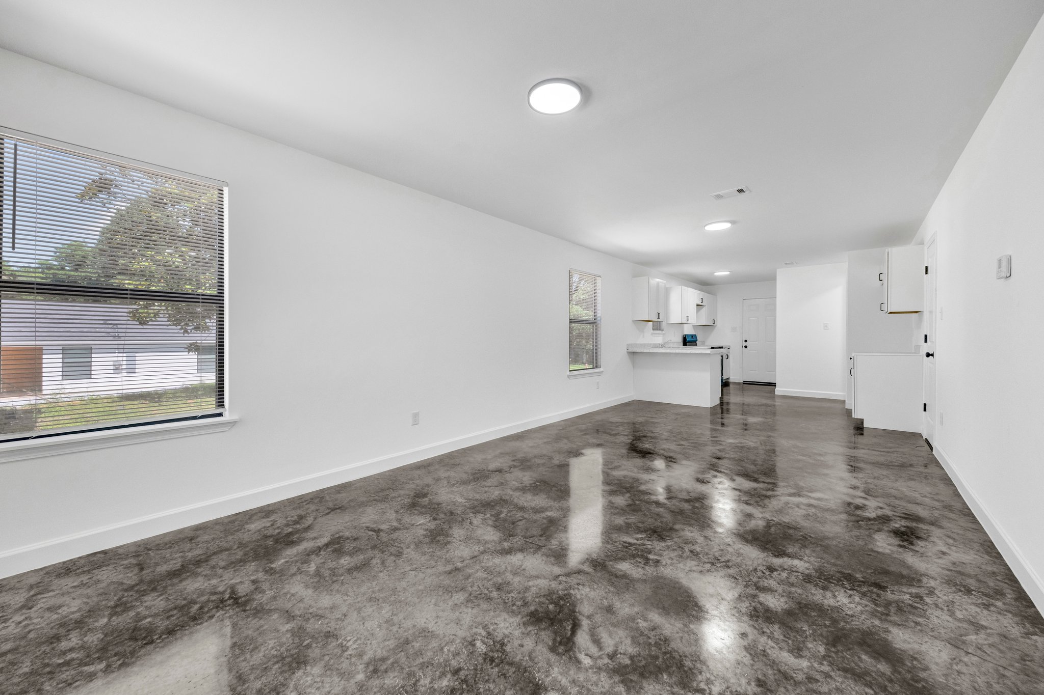 728 King Ave